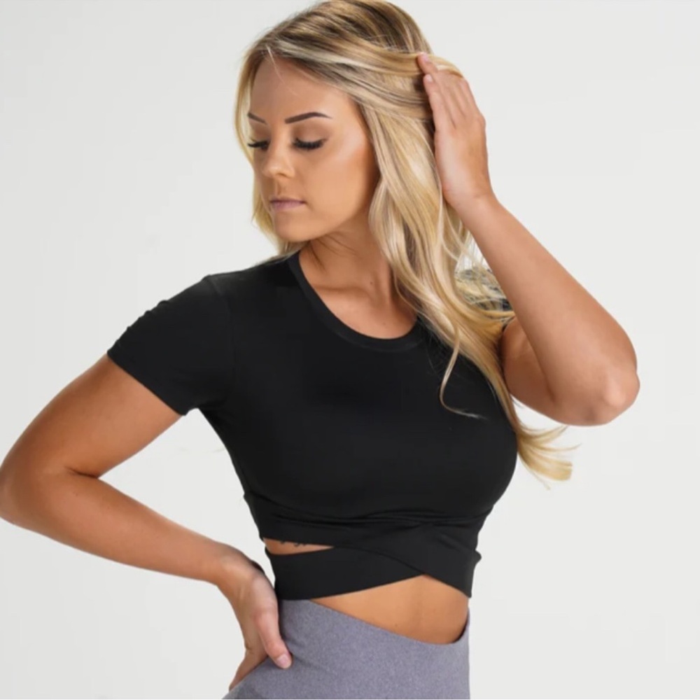 NVGTN Black Women's Crop Top